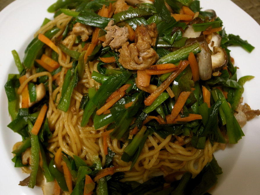 緑黄色野菜のカレー味焼きそばの画像