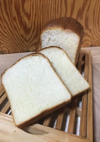 地産地消の「十勝産100％」山食パン