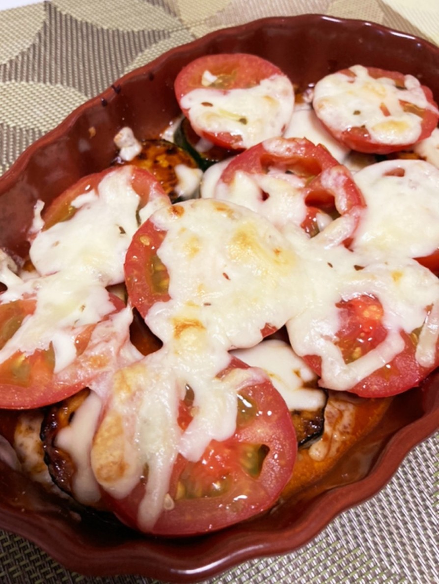 ズッキーニとトマトのチーズ焼きの画像