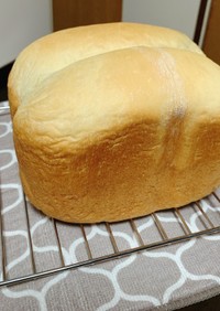 ホームベーカリー《siroca》で食パン