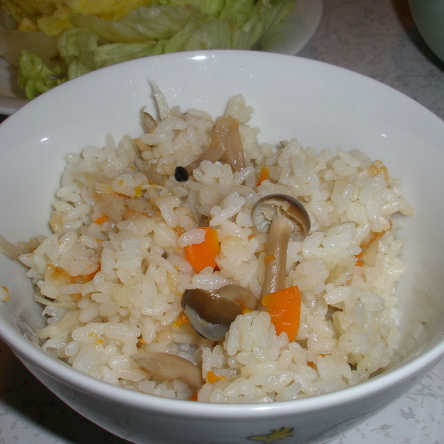 鍋の残り汁で炊き込みご飯 レシピ 作り方 By タァ ジ クックパッド 簡単おいしいみんなのレシピが353万品