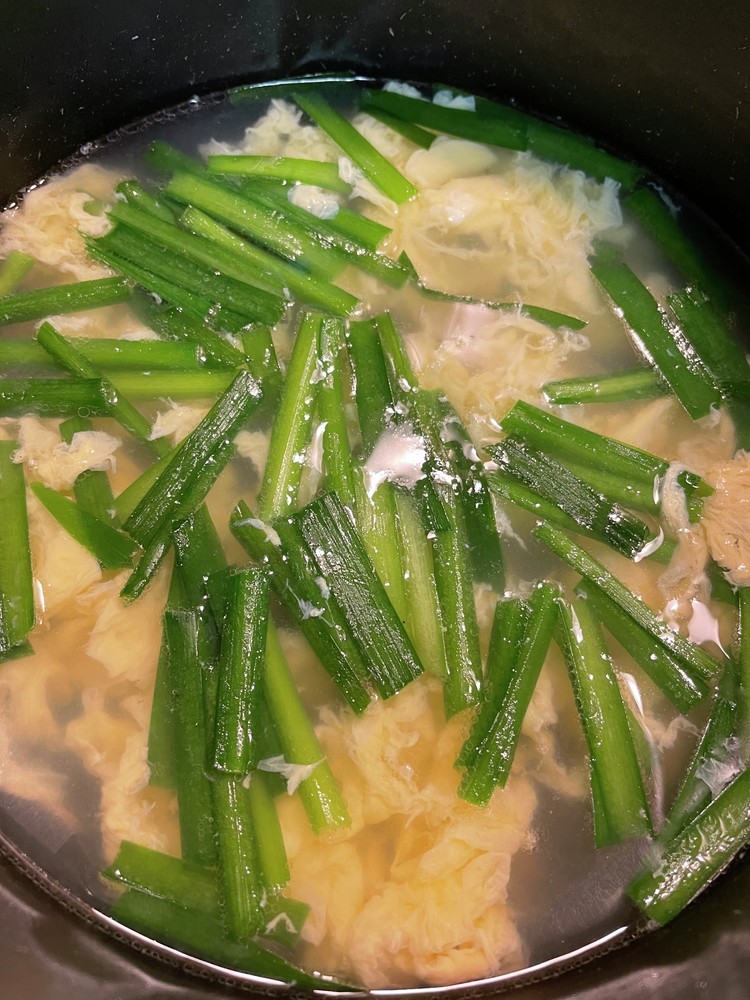 美味しく簡単栄養満点♪ニラたまスープの画像