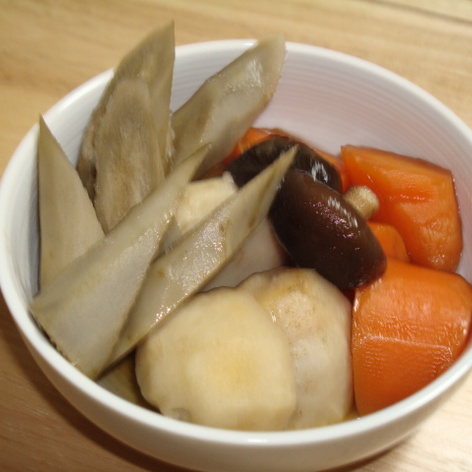 里芋とごぼうの煮物