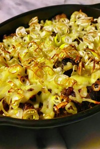 2872鮪アラ生姜山椒煮のネギチーズ焼き