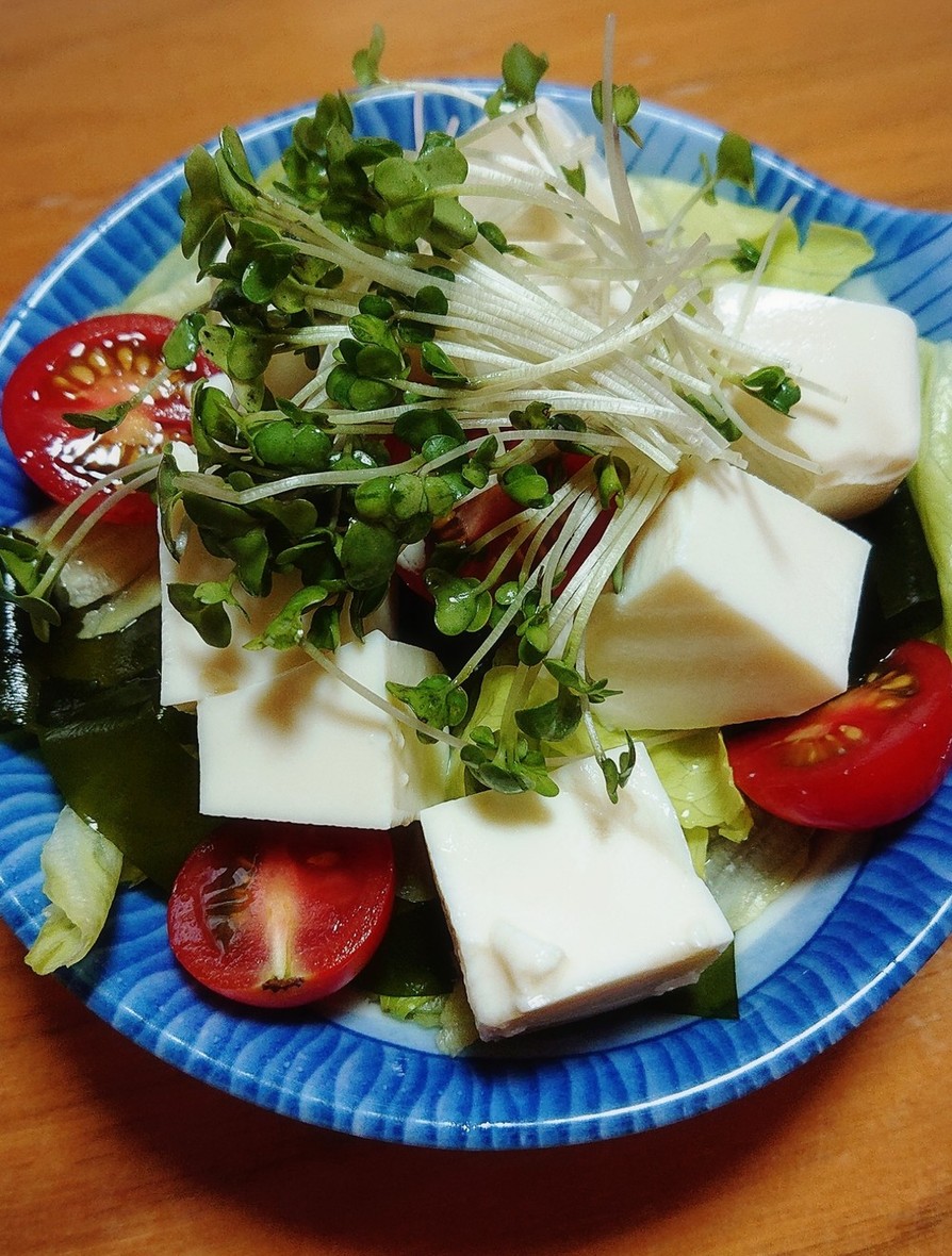 シンプル  豆腐サラダの画像