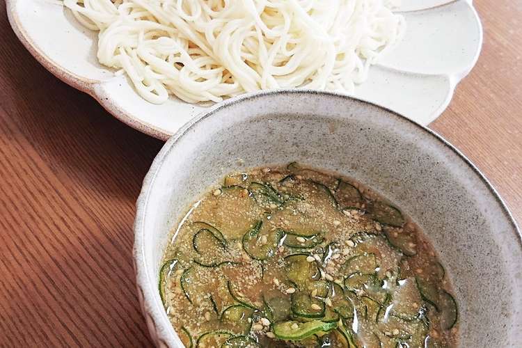 キュウリとごまの素麺つゆ レシピ 作り方 By Maddysan クックパッド 簡単おいしいみんなのレシピが374万品