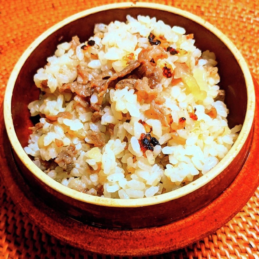牛肉と玉ねぎの甘辛煮釜飯の画像
