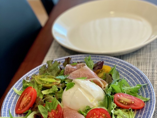 定番ブラッターチーズの食べ方 レシピ 作り方 By 蘭子222 クックパッド 簡単おいしいみんなのレシピが378万品