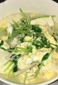 豆腐と豆苗の中華風かき玉スープ