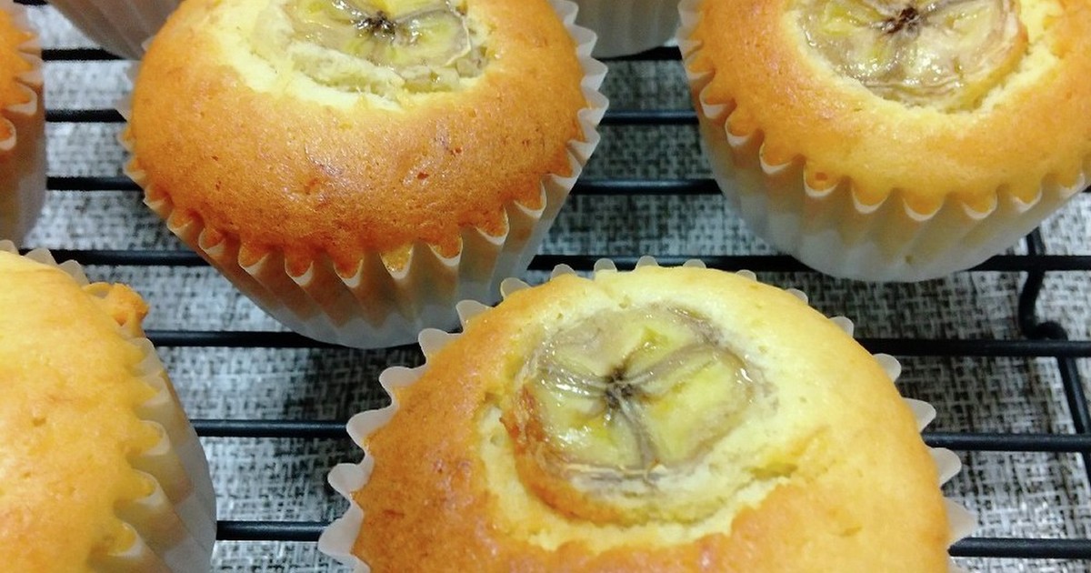 バナナカップケーキ 完熟を使いました レシピ 作り方 By おおみやばあば クックパッド 簡単おいしいみんなのレシピが355万品