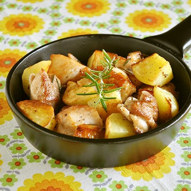 みんなの 鶏肉とじゃがいものローズマリー焼き レシピが14品 クックパッド