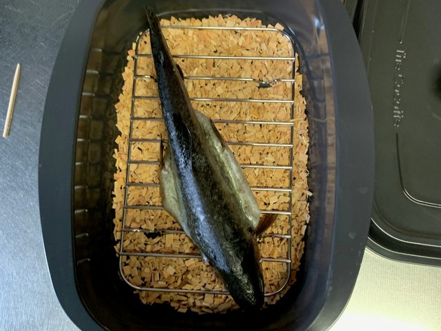 川魚の燻製 最短時間で レシピ 作り方 By 幸男nagano クックパッド 簡単おいしいみんなのレシピが372万品