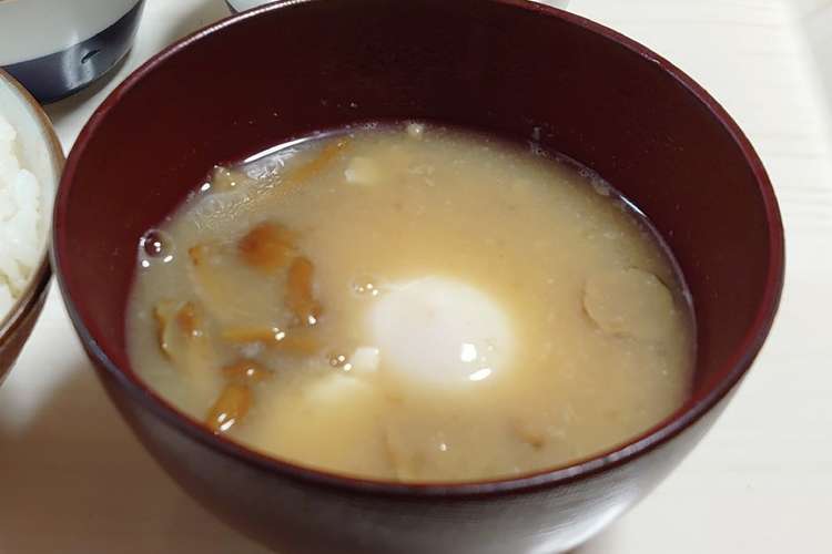 こびりつかない落とし卵のお味噌汁 レシピ 作り方 By チコリママ クックパッド 簡単おいしいみんなのレシピが357万品
