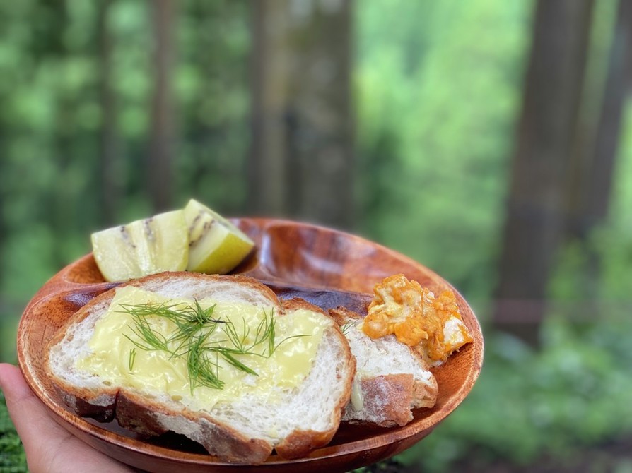 キャンプ飯・ハーブチーズトーストの画像