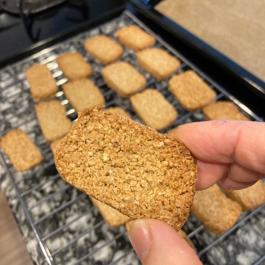 オートミールと米糠のクッキーの画像