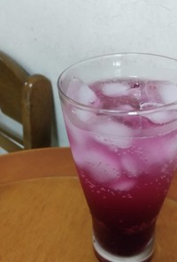 24　赤紫蘇ジュース　レモン汁or酢