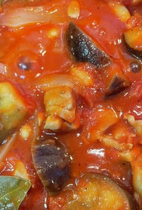 イタリアマンマの鶏肉のトマトソース煮込