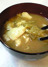 寒い日に～おぼろ豆腐のピリ辛味噌汁♡
