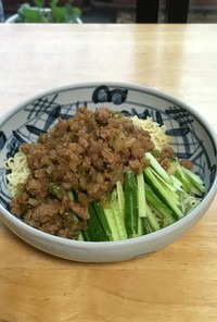 中華麺で作るゴーヤ肉味噌のじゃじゃ麺風