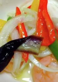 海老と彩り野菜のマリネ