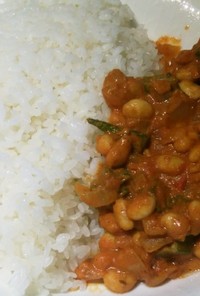 大豆とオクラのインドカレー