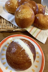 マリトッツォ風クリームサンドオレンジパン