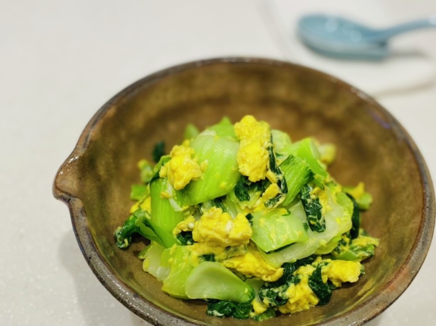 青梗菜と卵の炒め物の画像