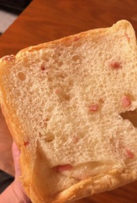ホームベーカリーベーコンチーズ食パン