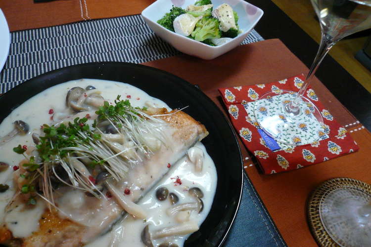 鮭のムニエル リッチなクリームソースで レシピ 作り方 By くんすけ クックパッド 簡単おいしいみんなのレシピが354万品