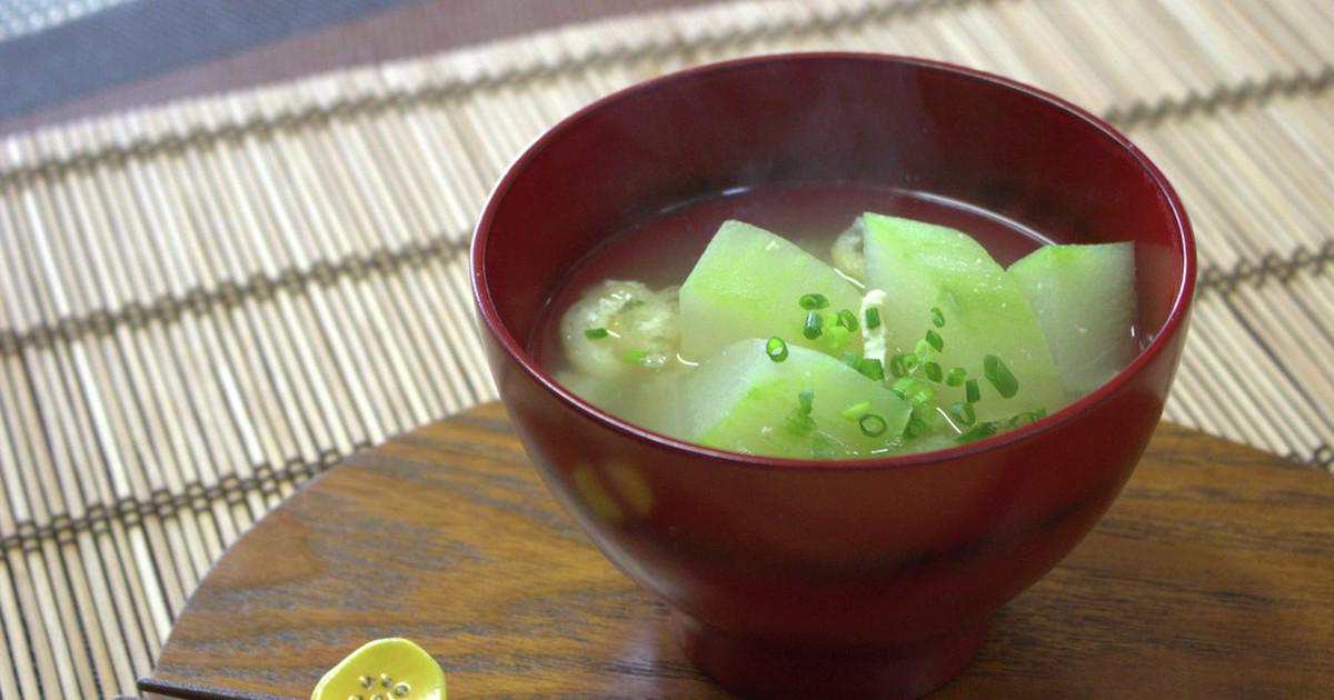 今日の味噌汁 冬瓜のお味噌汁 動画 レシピ 作り方 By ひまわり娘 クックパッド 簡単おいしいみんなのレシピが355万品