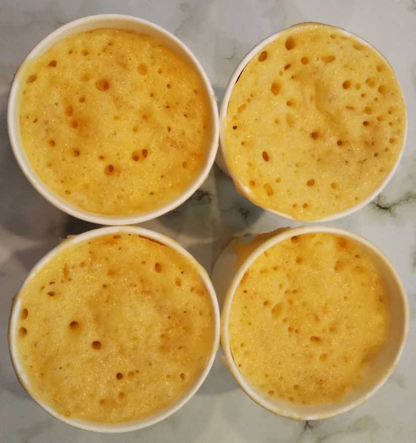 紙吹雪をふりかけるカップケーキのレシピ