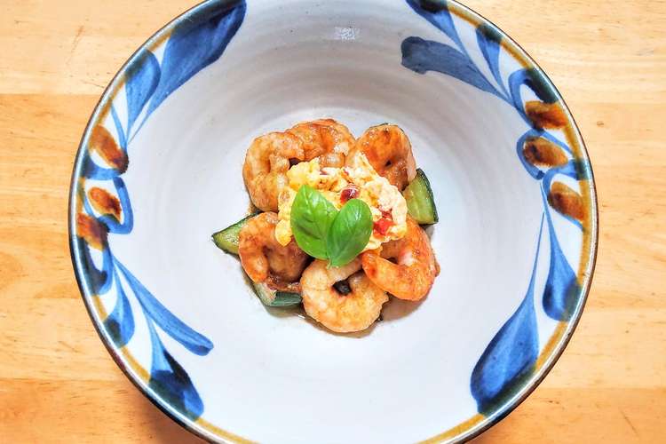 エビとキュウリに卵のナンプラー炒め レシピ 作り方 By オヤジの仕事場ゴハン クックパッド 簡単おいしいみんなのレシピが361万品