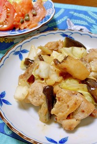 簡単⭐︎鶏肉とキャベツの辛味噌炒め⭐︎