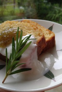 梅シロップで作る米粉のパウンドケーキ