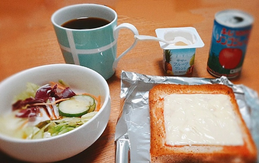 【ケチャップ版】簡単朝食★ピザトースト★の画像