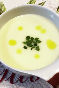 ホワイトコーンの冷製スープ