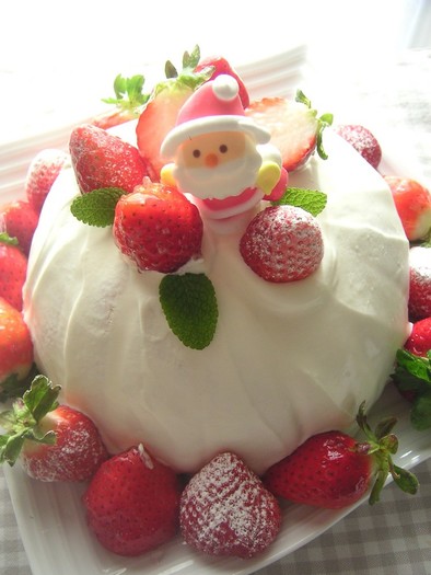 クリスマス☆苺の丘のケーキの写真