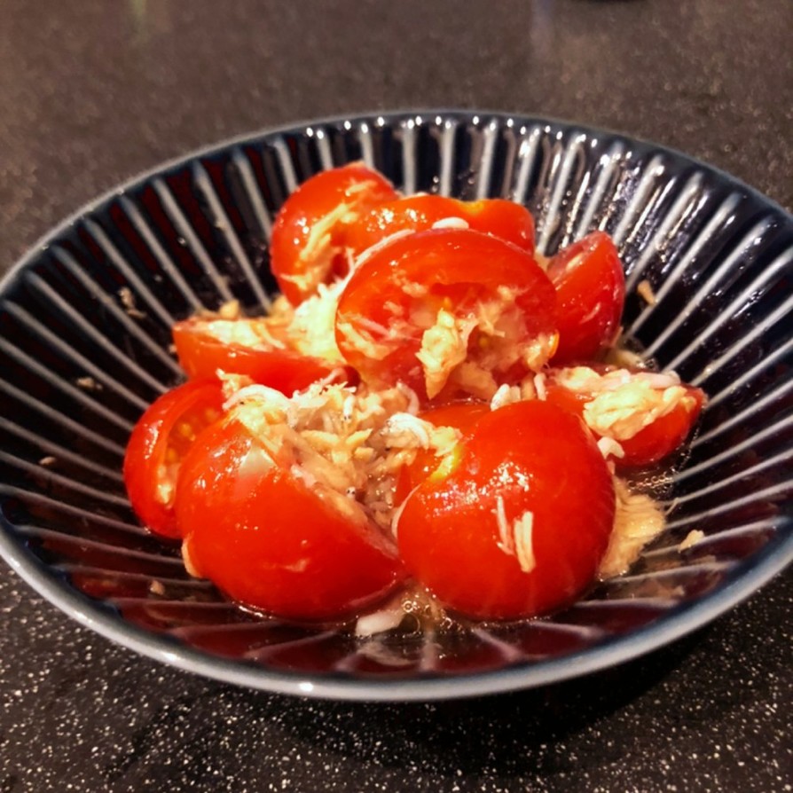 トマトとしらすのシーチキンサラダの画像