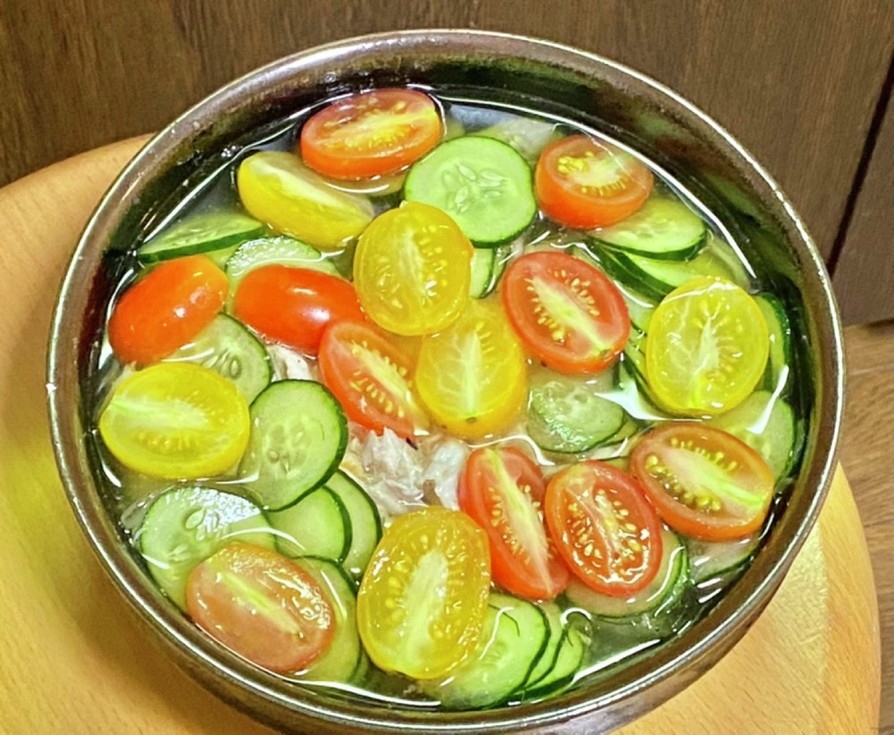 彩鮮やか・塩サバと夏野菜の素麺の画像