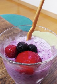 ぶっこみ☆生フルーツ+冷凍フルーツ♪