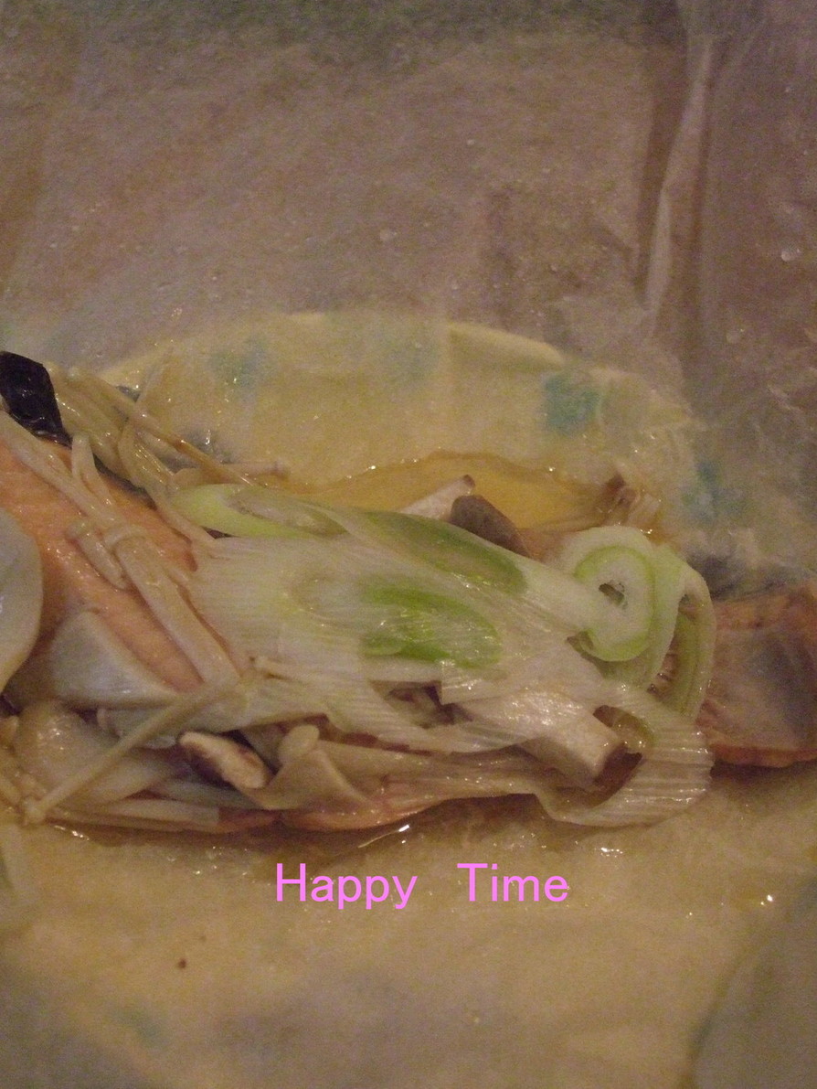 レンジで簡単✿鮭ときのこの包み焼き❤の画像