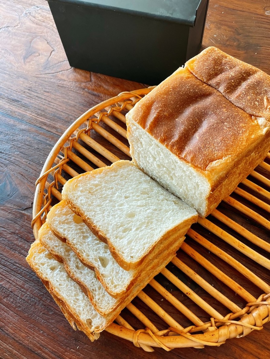 基本のホシノ天然酵母食パンの画像