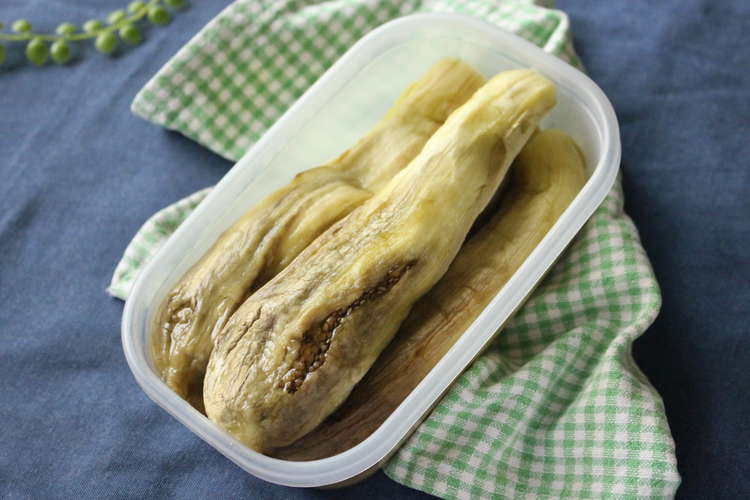 大量消費裏ワザ オーブン焼き茄子 冷凍 レシピ 作り方 By 実月 クックパッド 簡単おいしいみんなのレシピが373万品