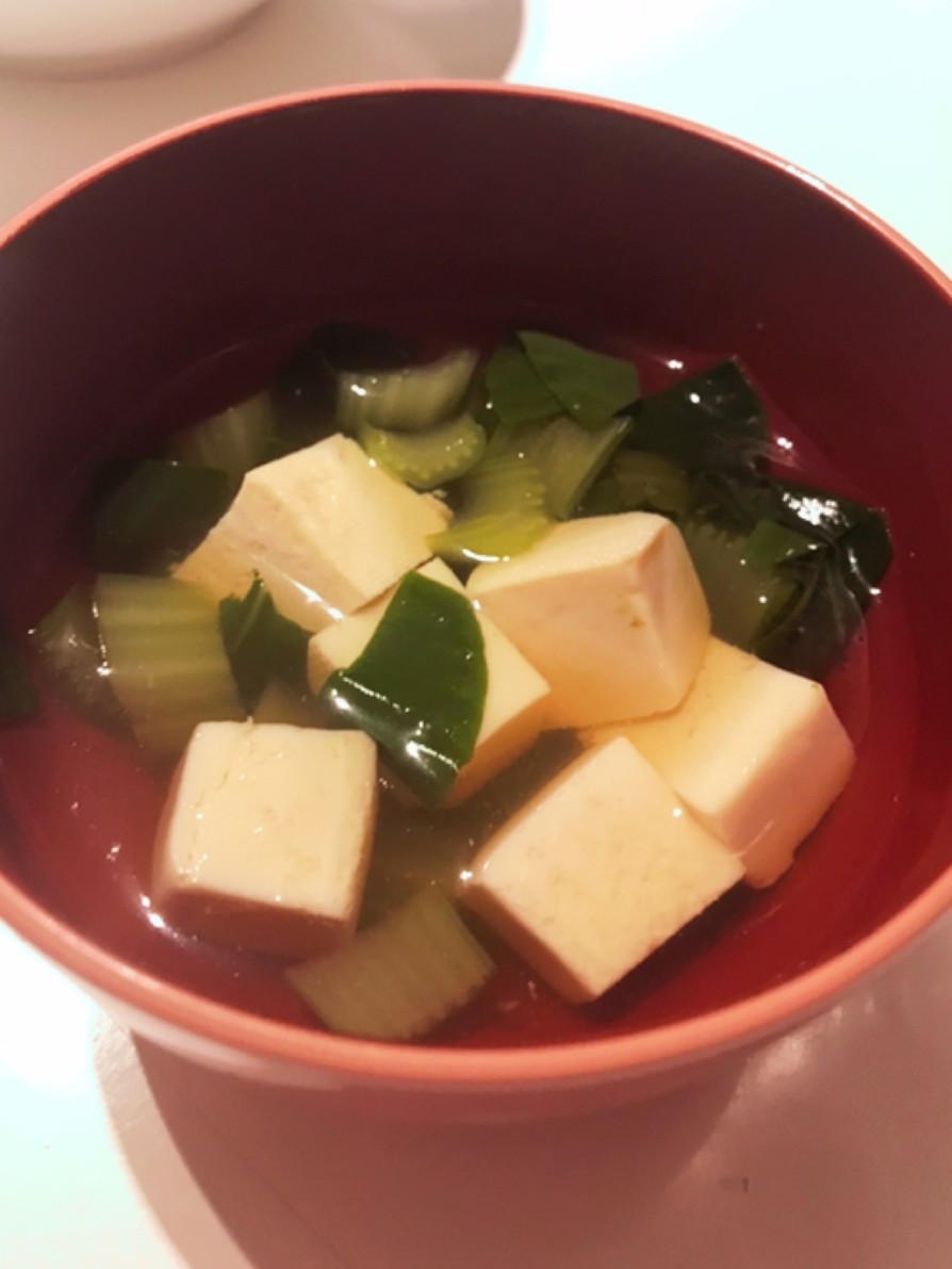 チンゲン菜と豆腐のスープの画像