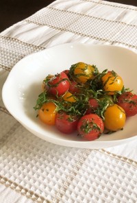 ミニトマトと大葉の簡単マリネ