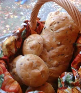 Olive&Walnut Roll