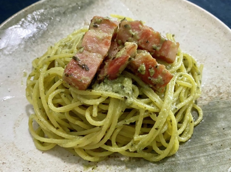 ベーコンのクリームジェノベーゼパスタ by ゆき 【クックパッド】 簡単おいしいみんなのレシピが395万品