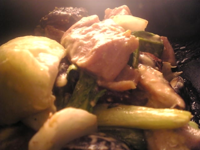 鶏もも肉と青梗菜と椎茸のマヨネーズ炒めの画像
