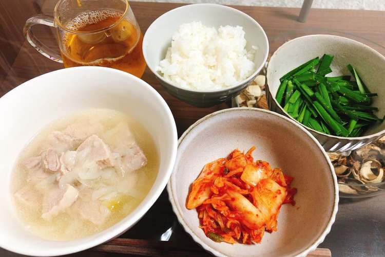美肌スープ テジクッパ 韓国釜山料理 レシピ 作り方 By めろんそーーーだ クックパッド 簡単おいしいみんなのレシピが374万品