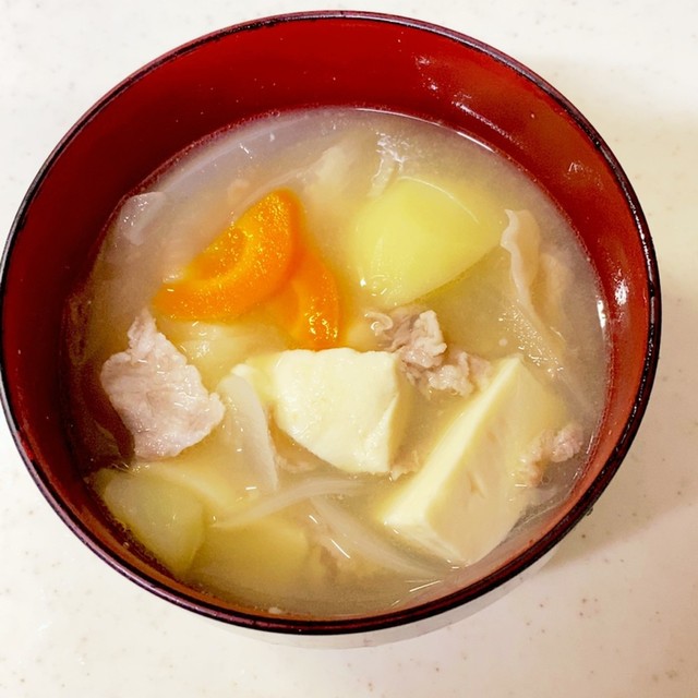 家にある材料で簡単豚汁 レシピ 作り方 By めめっち クックパッド 簡単おいしいみんなのレシピが372万品